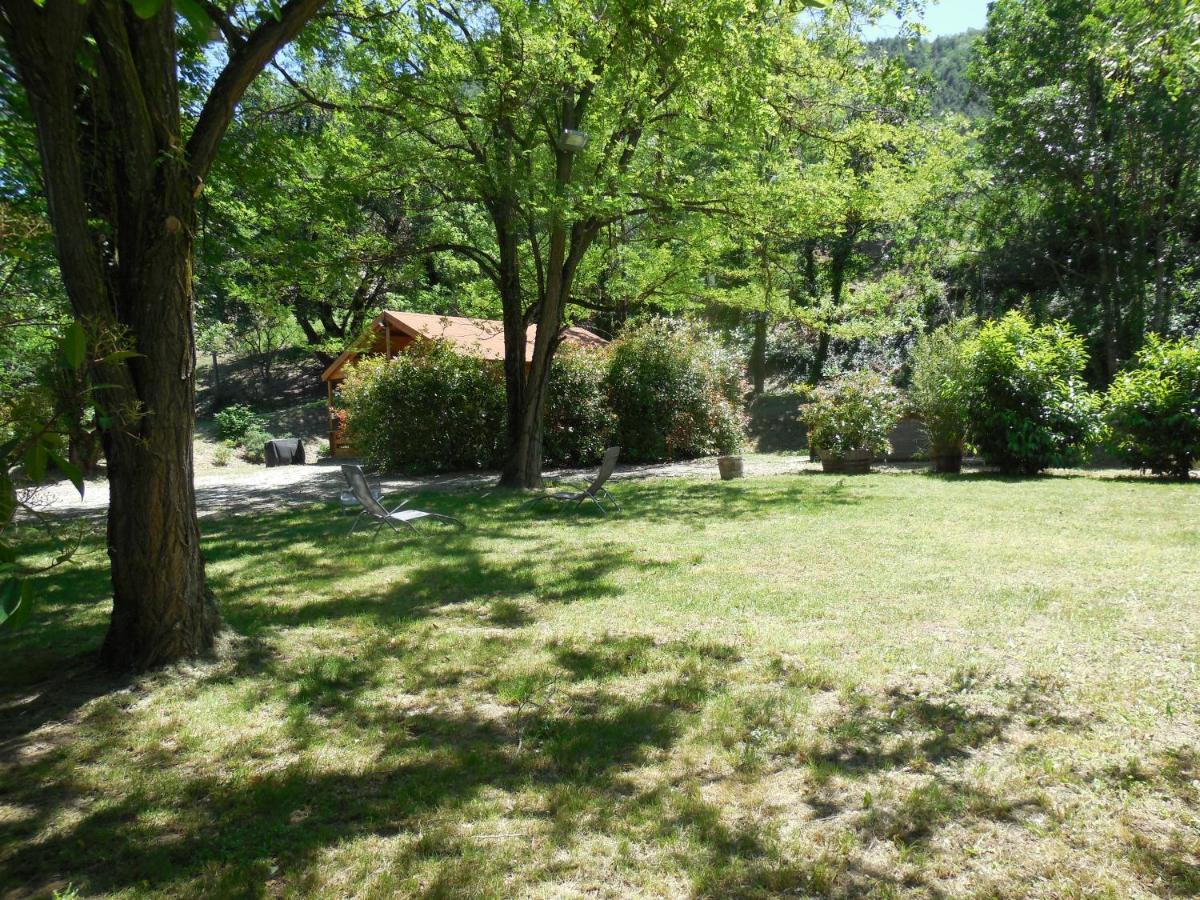 Le Chalet Bois De Celio Coux Buitenkant foto