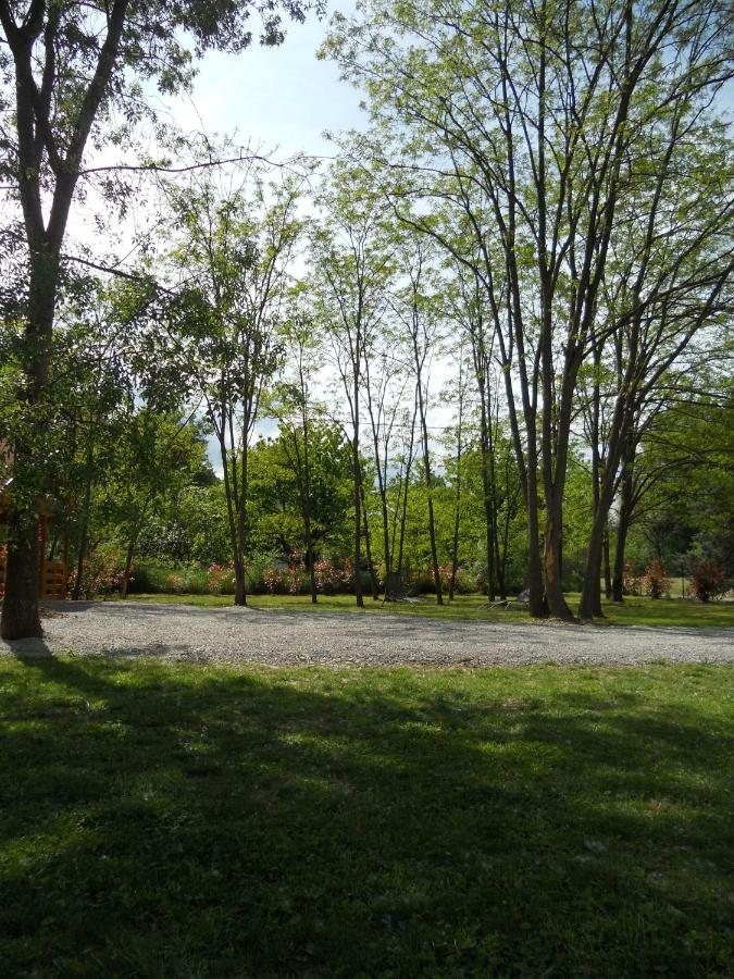 Le Chalet Bois De Celio Coux Buitenkant foto